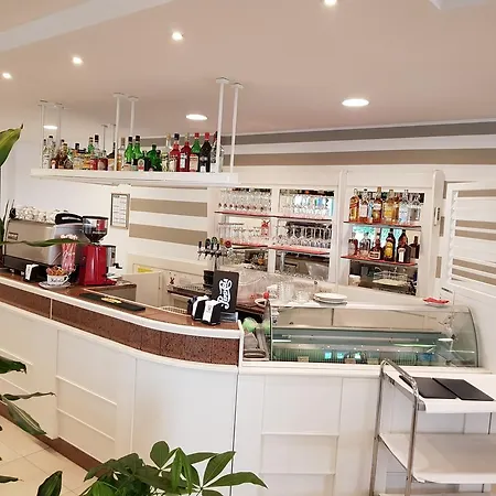 Helvetia Hotel 4*